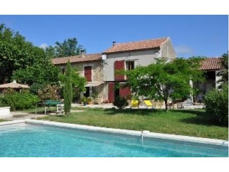 location gite Senas