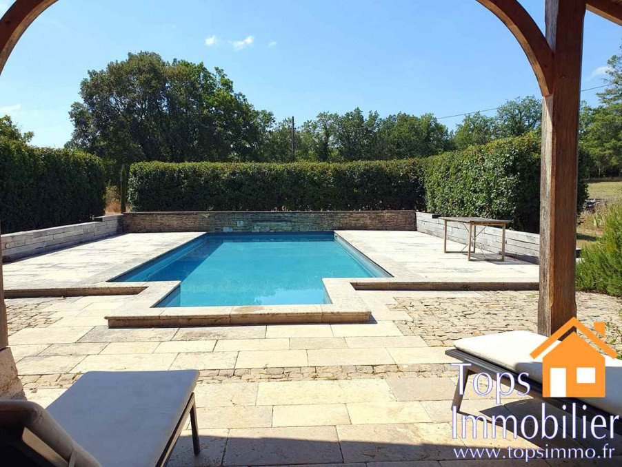 Propriété à vendre 6 pièces SaintAntoninNobleVal 233 m² 795600€