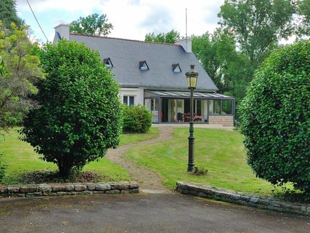 vente maison Scaër  320 250€