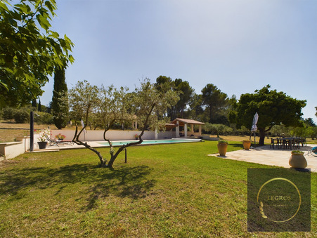 vente maison Eyragues  799 000€