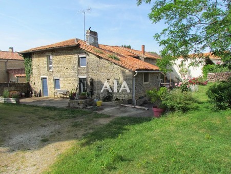 vente maison Nanteuil-en-Vallée  160 500€