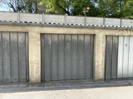 location parking Troyes