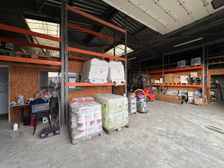 vente local Saint laurent de la pree