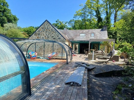 vente maison Callac  327 000€