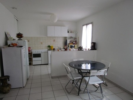 location appartement Saintes  565€