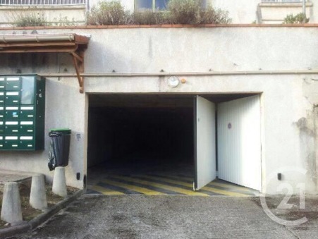 location parking Orsay