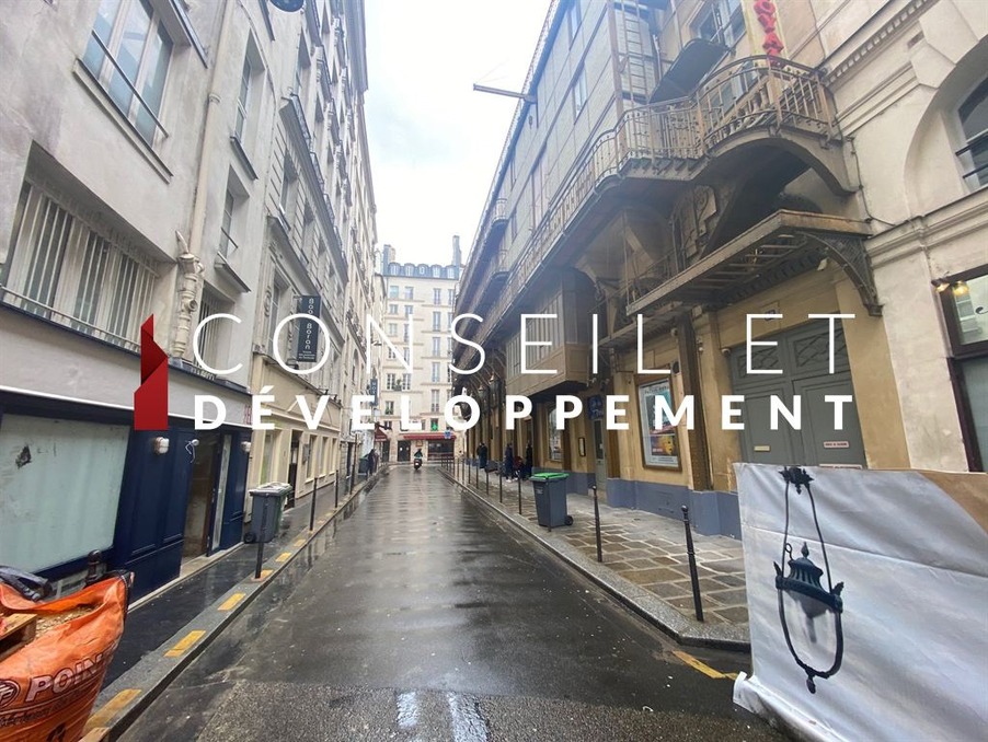Location Local PARIS 49 992 €