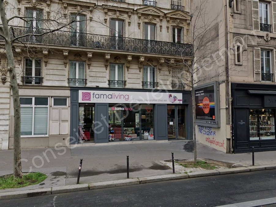 Vente Local PARIS  630 000 €
