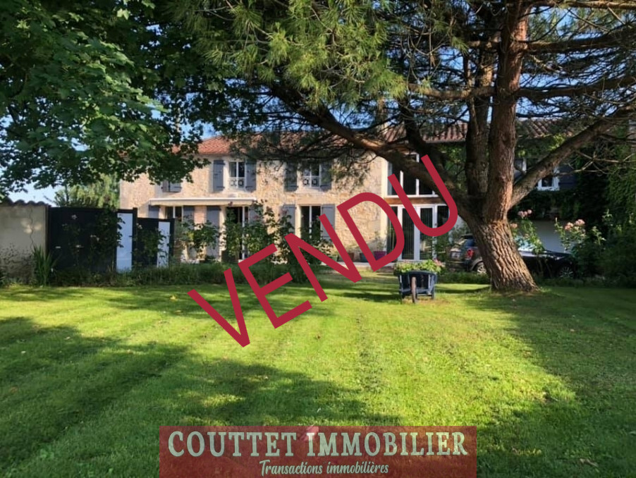 Vente Maison La rochefoucauld  299 250 €
