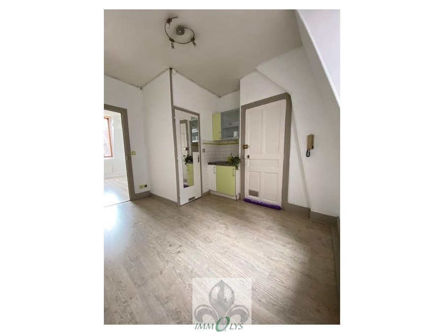 Location Appartement DIJON  425 €