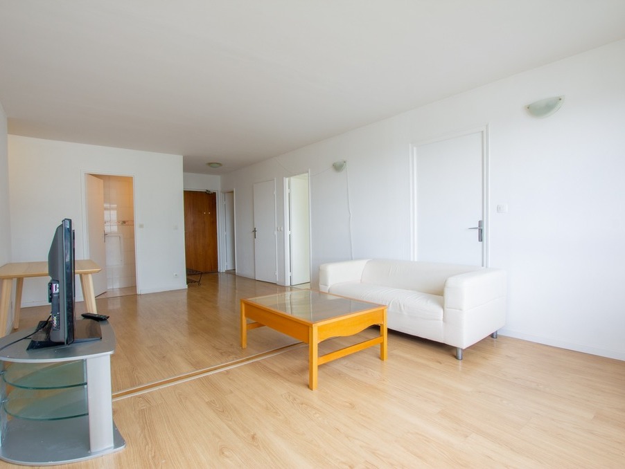 Location Appartement COURBEVOIE 1 700 €