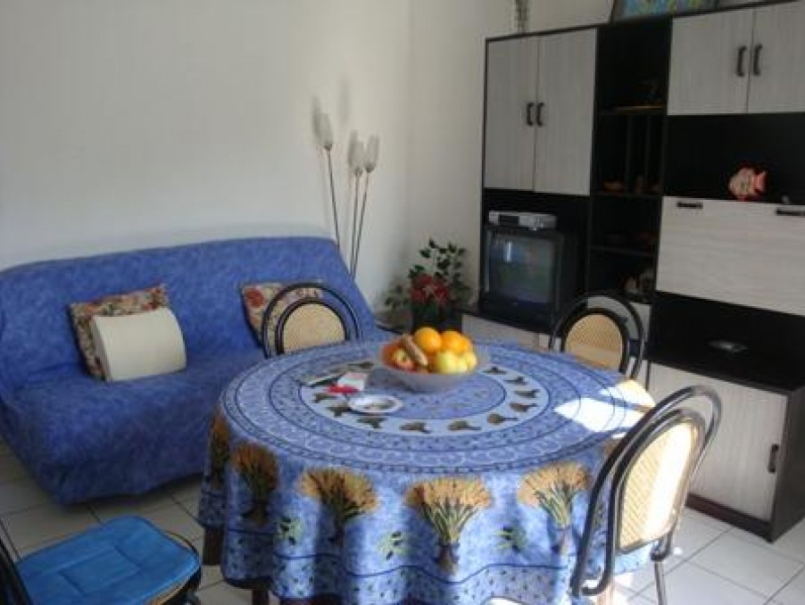 Location Maison VALRAS PLAGE  505 €