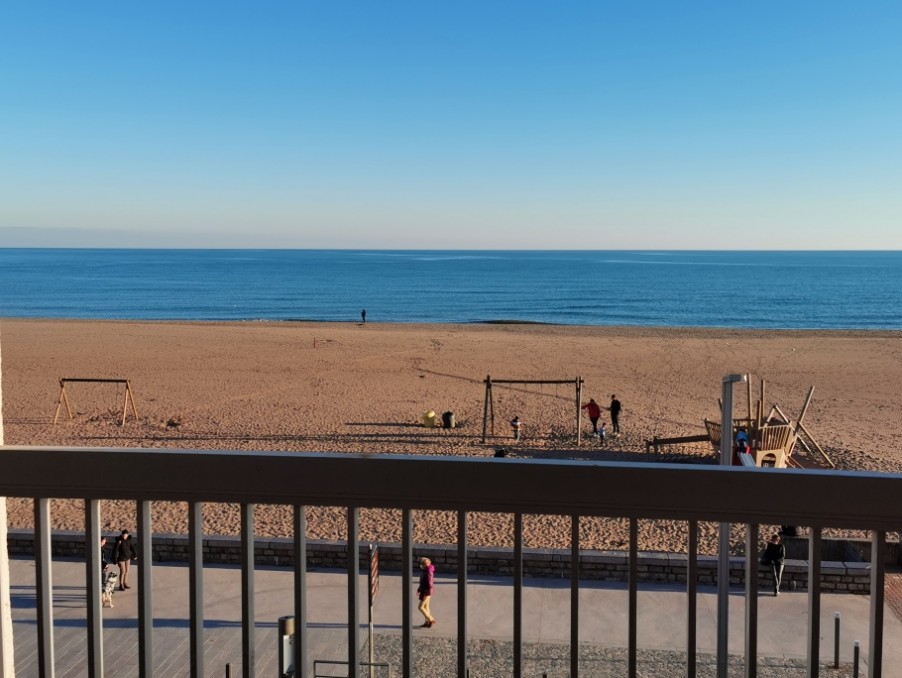 Location Appartement VALRAS PLAGE  415 €