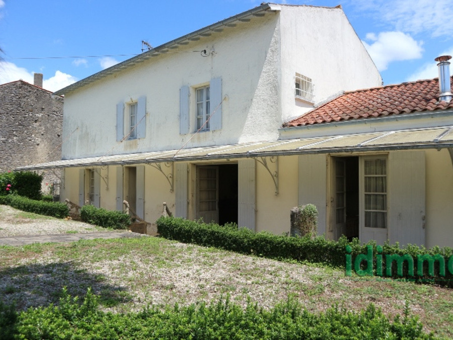 Vente Maison Saint-Jean-d'Angély  129 600 €