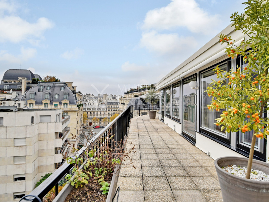 Location Appartement PARIS 16EME ARRONDISSEMENT 3 200 €