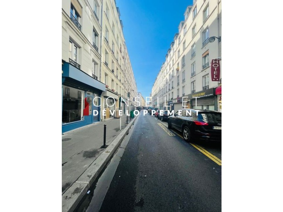 Vente Local PARIS  901 000 €