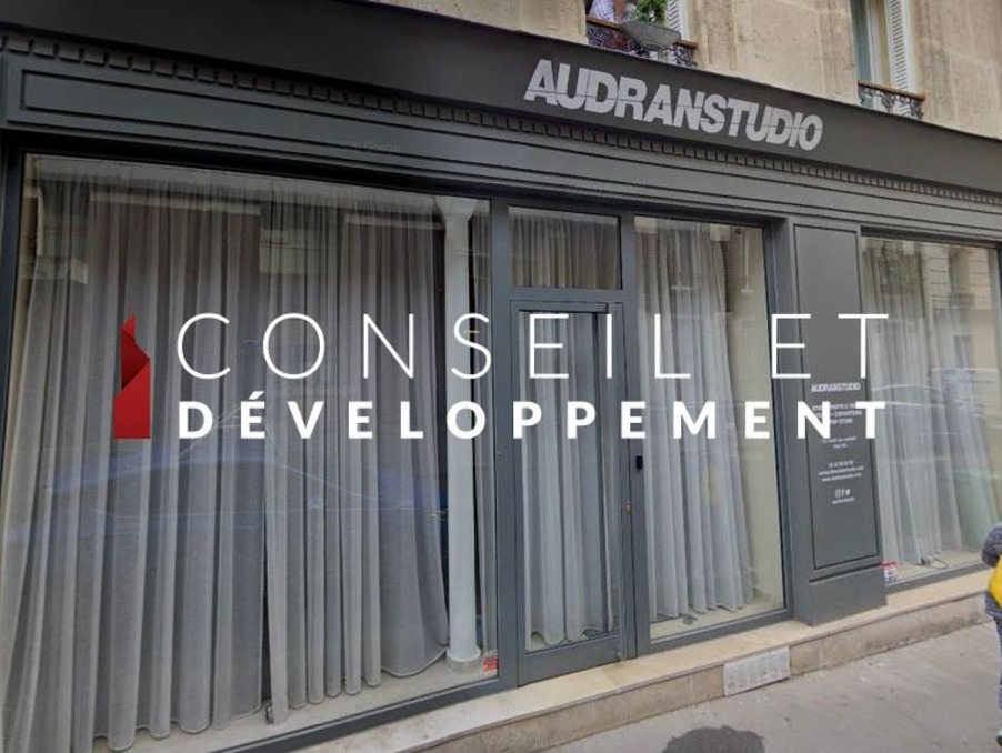 Location Local PARIS 38 000 €