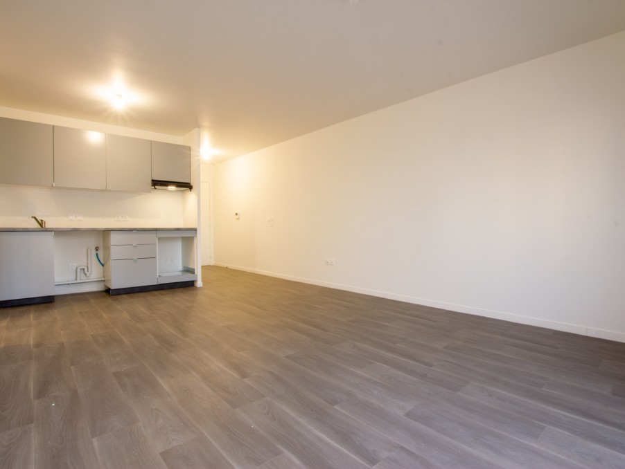 Location Appartement NANTERRE  980 €