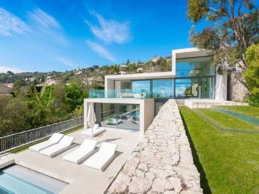 Location Maison Golfe-Juan 13 500 €