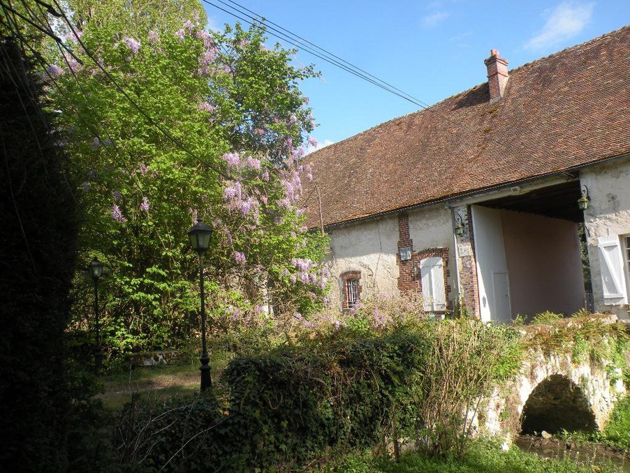 Vente Autre Épernon  540 800 €