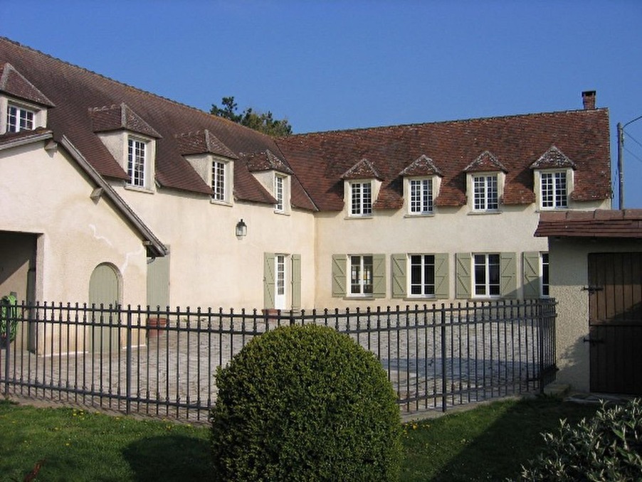 Vente Autre Maintenon  399 000 €