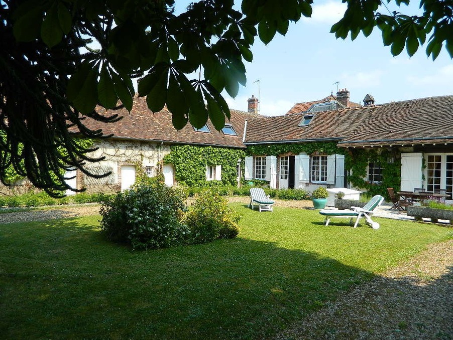 Vente Autre Nogent-le-Roi  495 000 €