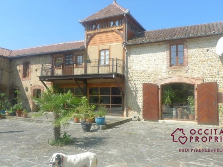 Vente Maison VILLECOMTAL SUR ARROS  698 800 €