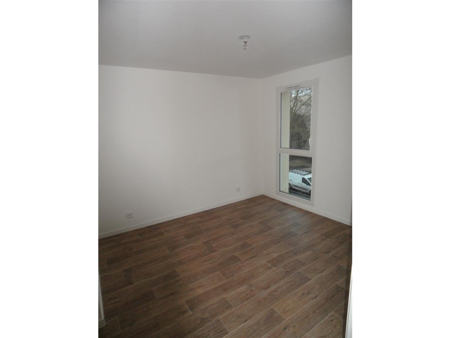 Location Autre Chilly-Mazarin  805 €