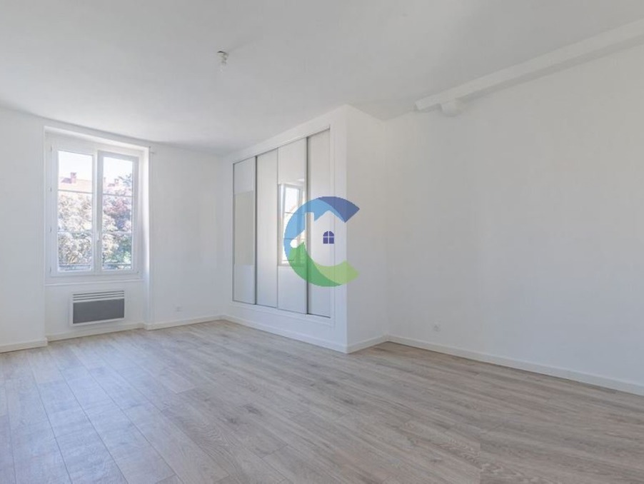 Vente Autre Chilly-Mazarin  145 000 €