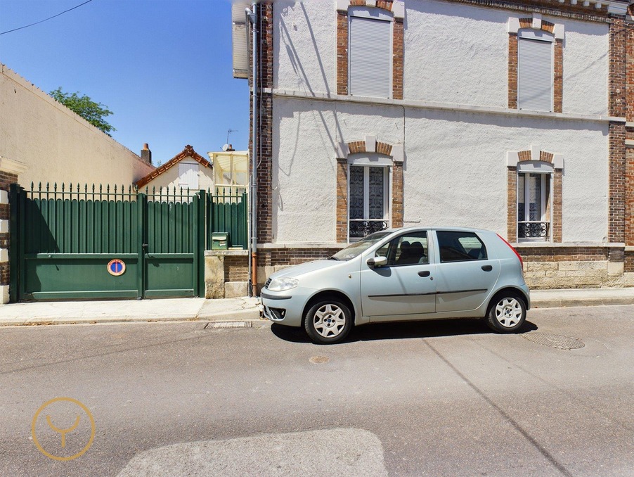 Vente Autre Romilly-sur-Seine  149 000 €