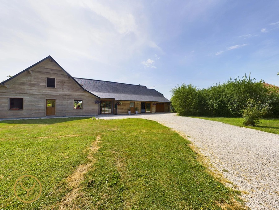 Vente Autre Villy-le-Bois  299 000 €