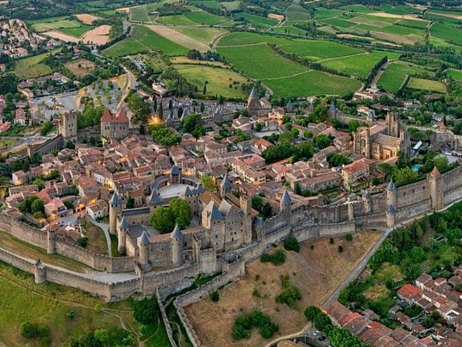 Vente Autre Carcassonne 86 309 €