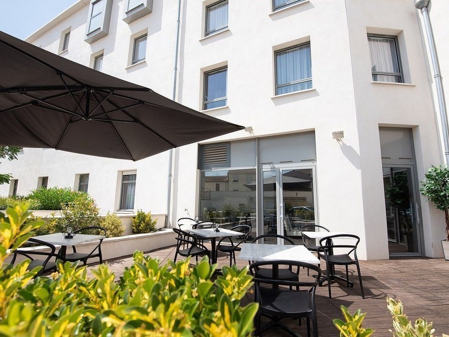 Vente Autre Narbonne 84 800 €