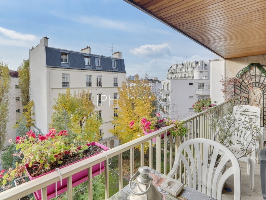 Vente Autre Neuilly-sur-Seine  930 000 €