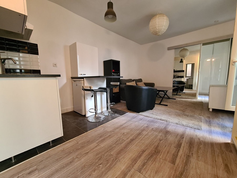 Vente Autre Paris 19ème  227 900 €