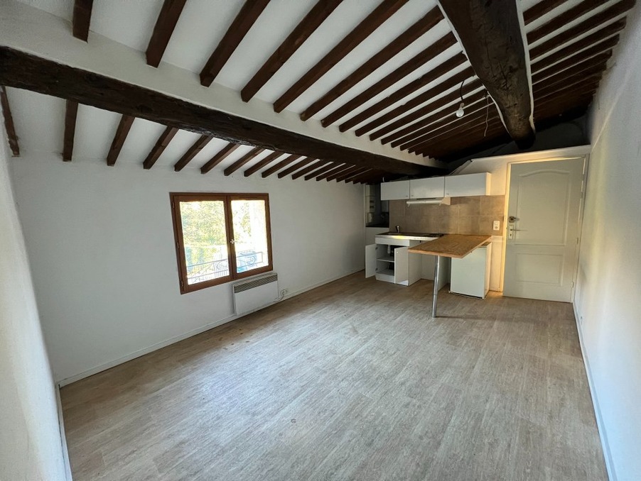Location Autre Aix-en-Provence  680 €