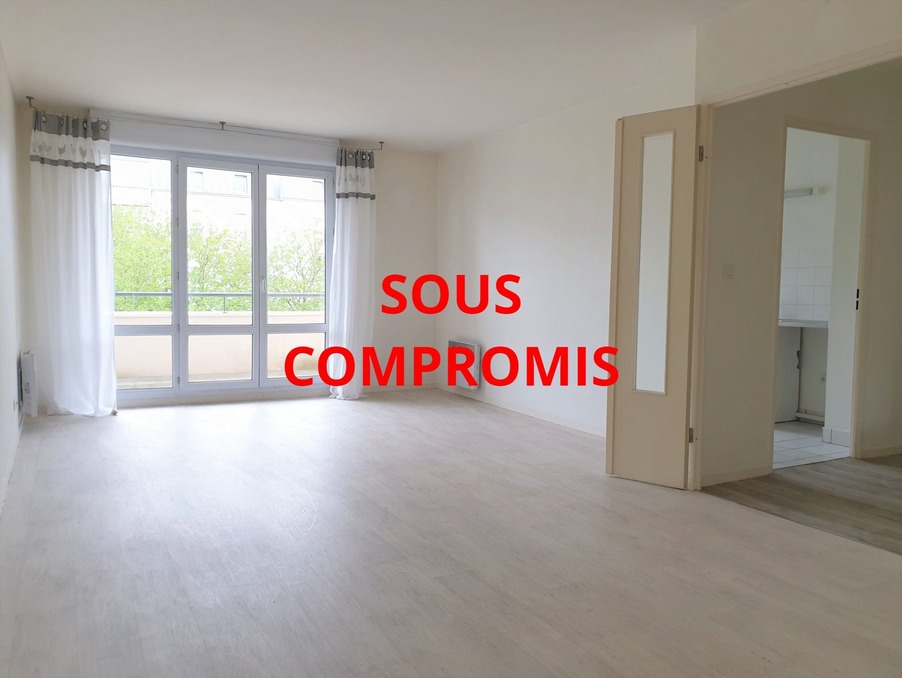 Vente Autre Orléans  159 500 €