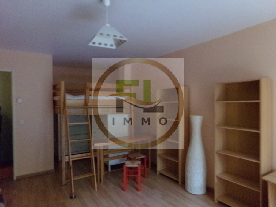 Location Appartement ACHERES  704 €