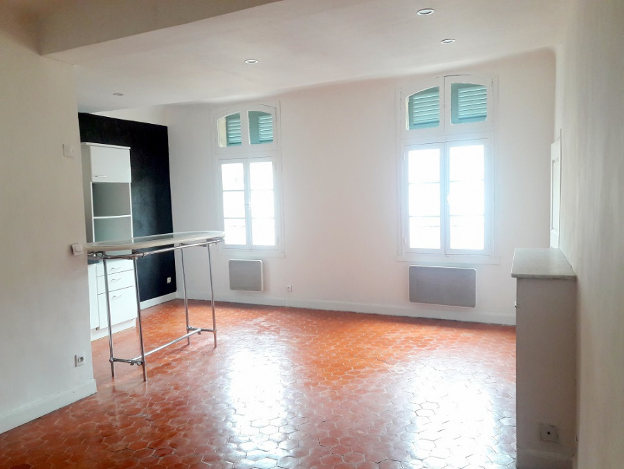 Location Appartement DRAGUIGNAN  485 €