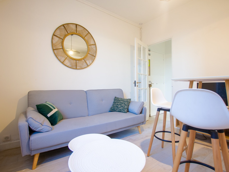 Location Appartement VILLEJUIF  817 €