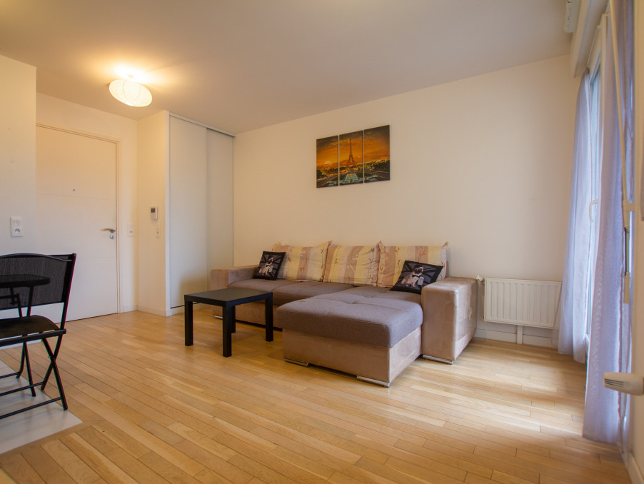 Location Appartement VILLEJUIF  950 €