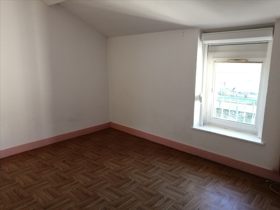 Location Appartement BAR LE DUC  273 €