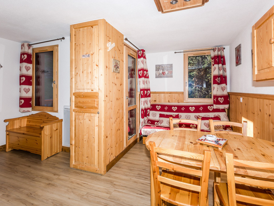 Location Appartement MONTCHAVIN  420 €