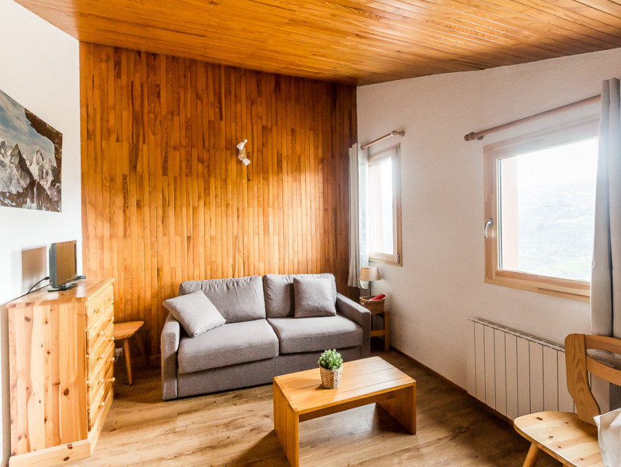 Location Appartement MONTCHAVIN  365 €