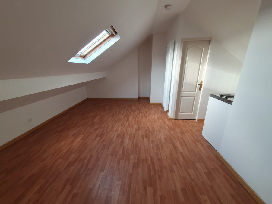 Location Appartement TOURS  420 €