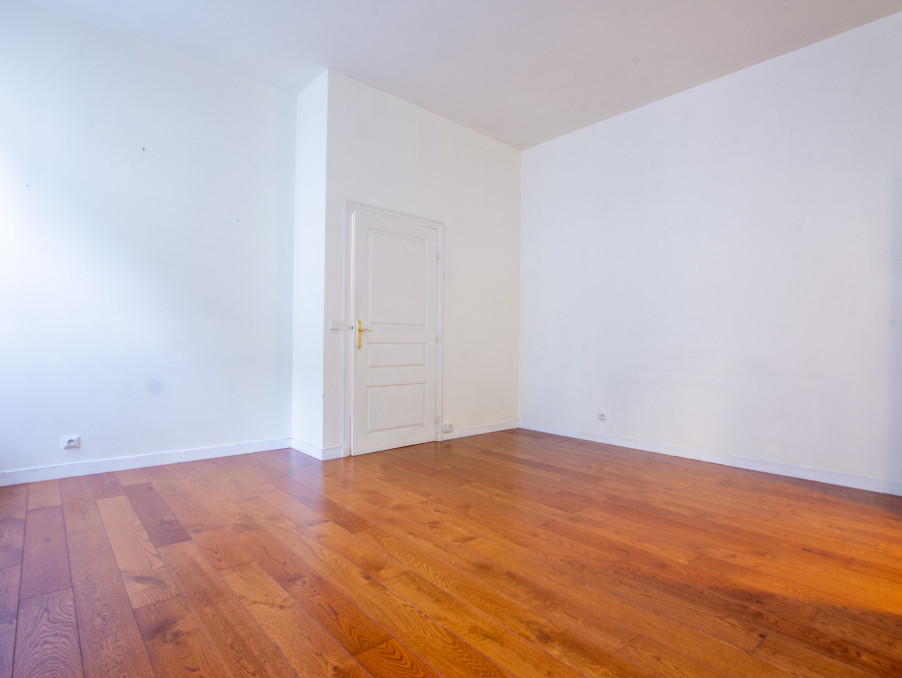 Location Appartement PARIS 10EME ARRONDISSEMENT 1 575 €