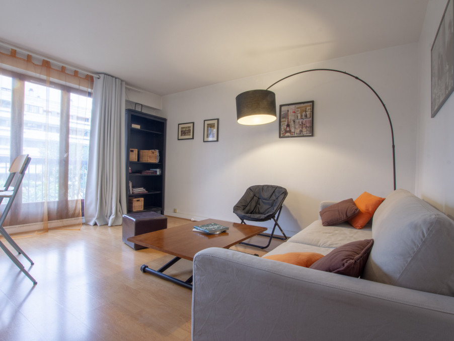 Location Appartement PARIS 11EME ARRONDISSEMENT  990 €
