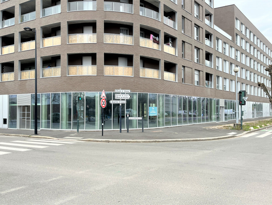 Location Local BORDEAUX 17 030 €