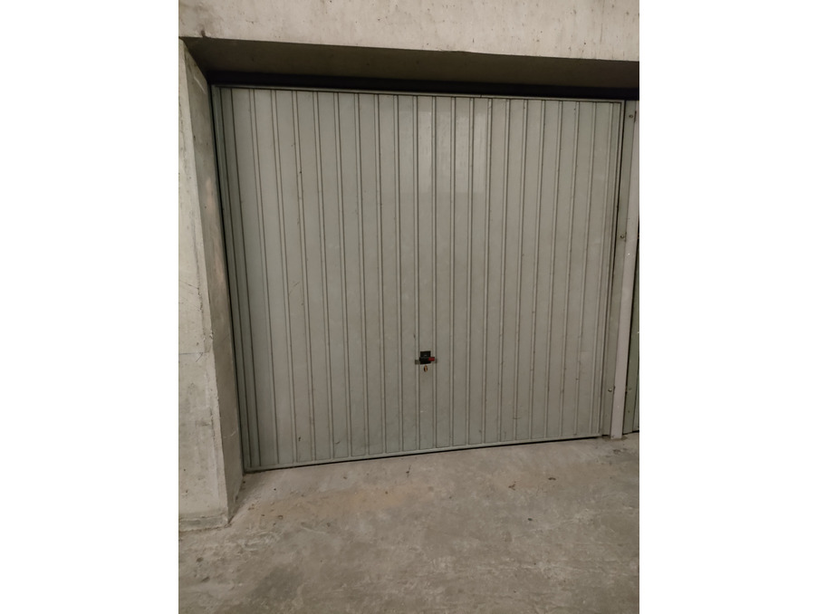 Location Parking Marseille 98 €
