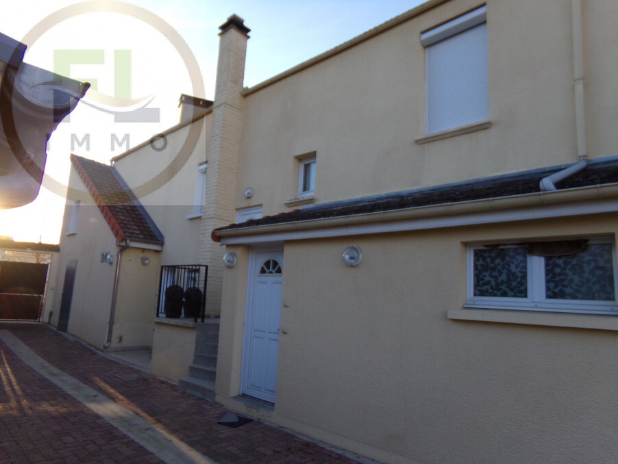 Location Appartement ACHERES  891 €